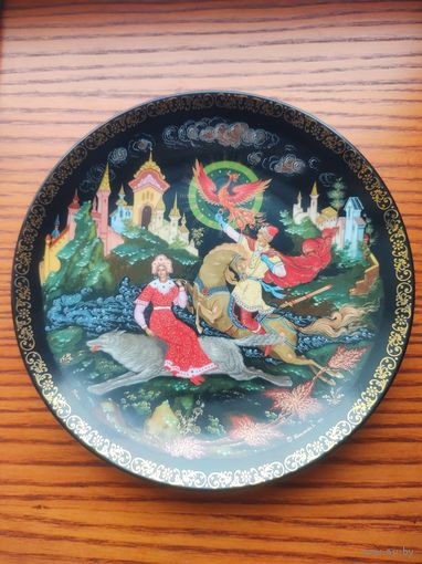 Тарелка Палех Лфз "Царевна Елена и Иван"