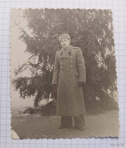 Офицер в шинели. 1950-е