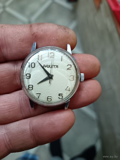 Часы ракета обслужены работают