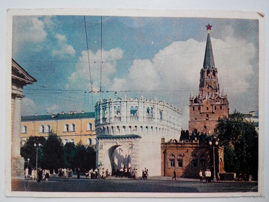 Троицкая и Кутафья башни. Московский Кремль. Г. Петрусев 1957 год #0023-V1P12