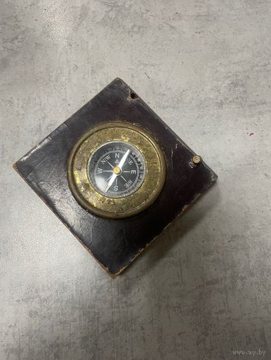 Компас винтажный Европа старый рабочий