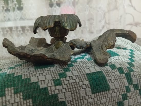 Подсвечник