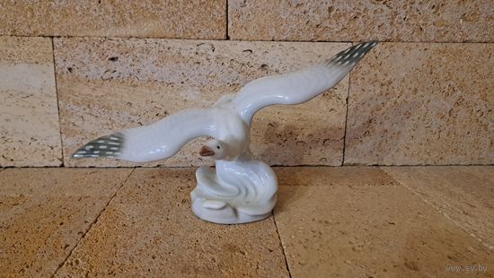 Статуэтка чайка. Минск.