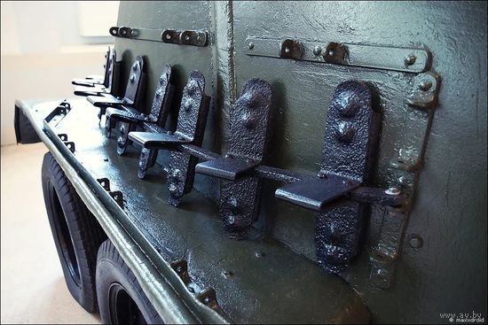 Оверолл грунтозацепы РККА от бронеавтомобилей БА-10, БА-11, и для ГАЗ-ААА, в хорошем состоянии, металл крепчайший, тяжёлые.