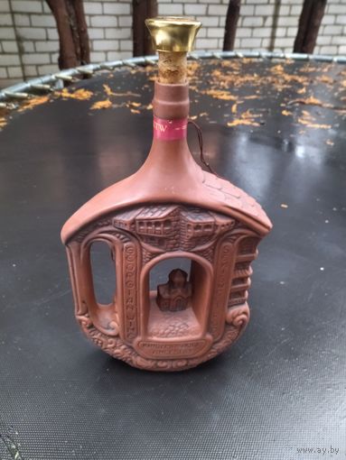 Бутылка из под вина