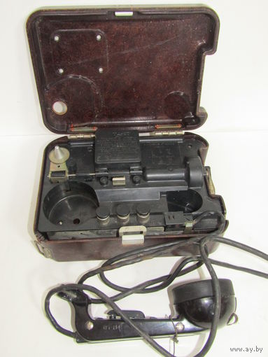 Универсальный военно-полевой телефонный аппарат с индукторным вызовом "ТА-57". Полевой телефон. Армия. Вооруженные силы. Ретро СССР 1950-х г.