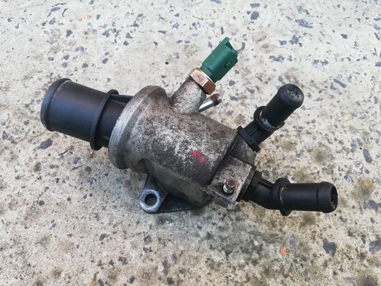 Корпус термостата Opel Astra H