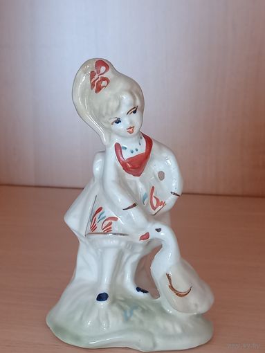 Статуэтка девочка с гусем