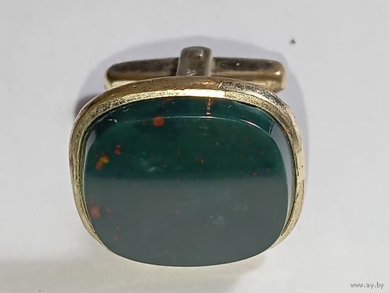 Запонка с кровавой яшмой  . Распродажа винтажный бижутерии с натуральными камнями .