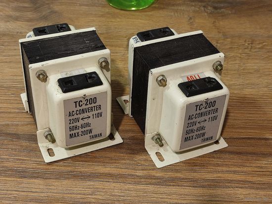 Понижающий трансформатор tc-200 из 220 в 110 / из 110 в 220