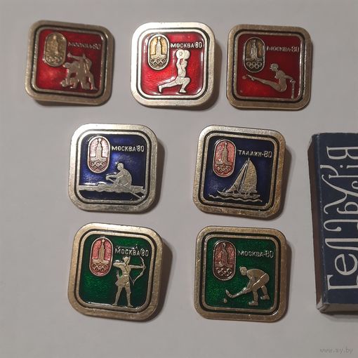 Значки: Олимпиада-80, виды спорта. Одним лотом.