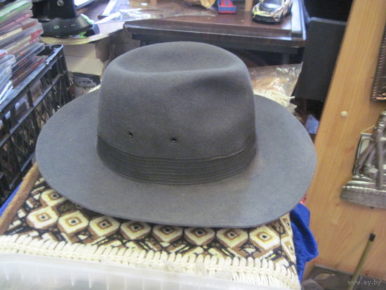 Шляпа фетровая 59 размера.