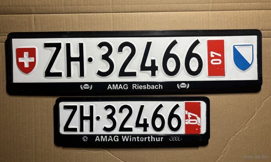 Номерные знаки, пара. Швейцария, Цюрих + рамки.