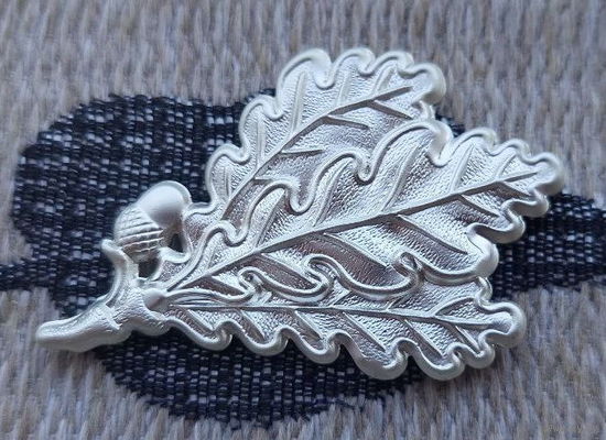 Германия. Дубовые ветви для берета (пилотки). Предложи свою цену или обмен!