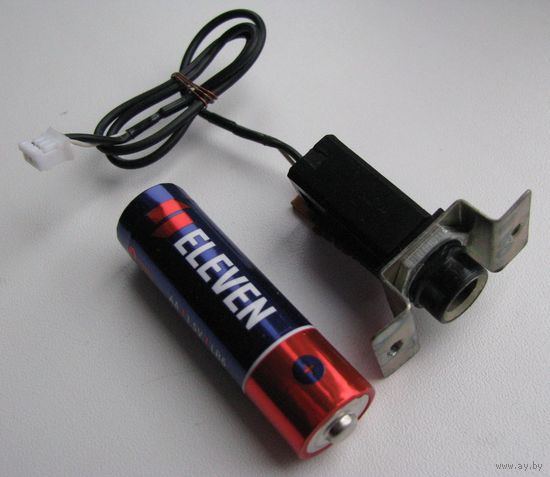 Разъём микрофона с креплением .