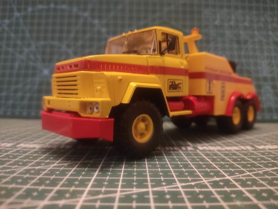 Масштабная модель 1/43 КрАЗ-260 БРО-200 Наш Автопром