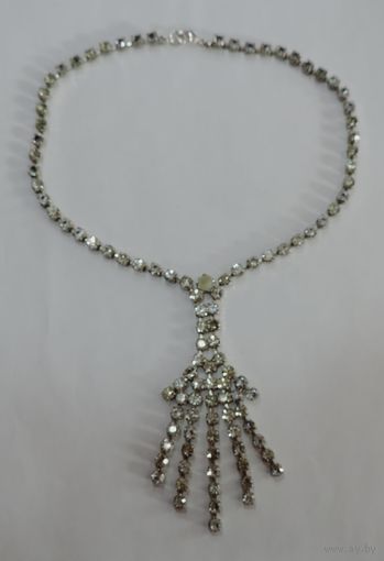 Ожерелье с кристаллами 70-80-е годы Европа. Длина 37 см. Низ 3.5 - 9 см.