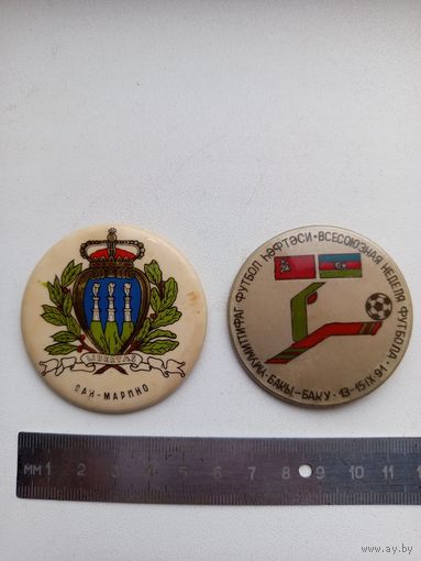 Значки футбол крупного формата.