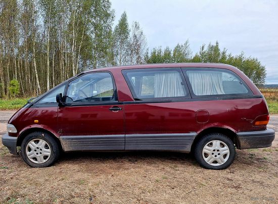 Продам автомобиль Тойота Превия