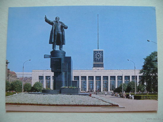 Стукалов В.(фото), Ленинград. Памятник В. И. Ленину у Финляндского вокзала; 1977, 1978, чистая (Ленин).