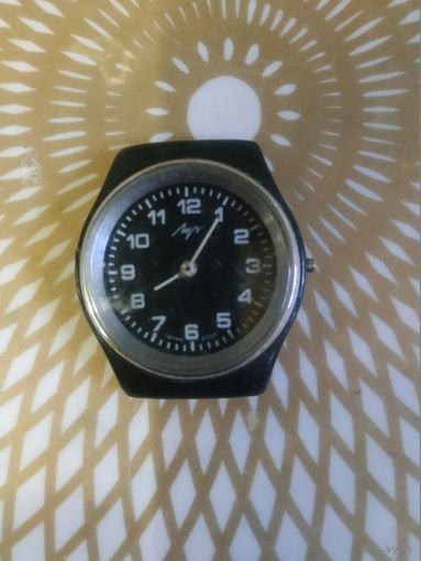 Часы наручные Луч.  Состояние на скане. В коллекцию,ремонт,на запчасти.