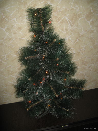 Небольшая ёлочка высота 60 см с гирляндами