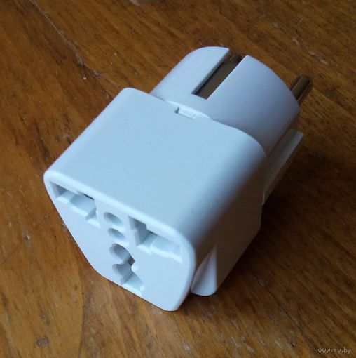 Переходник универсальный UNIVersal с/з 16А 250В