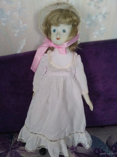 Кукла старая