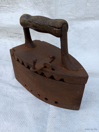 Утюг угольный с нечастым клеймом буквой =Г=