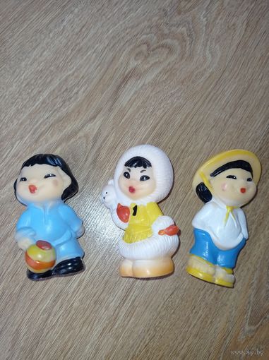 Игрушки резиновые, игрушки СССР, дети, национальности ссср