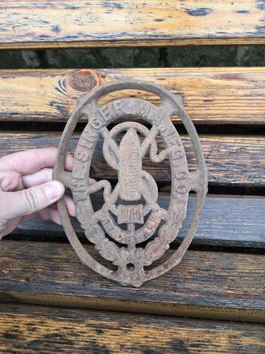 Эмблема швейной машины Сингер