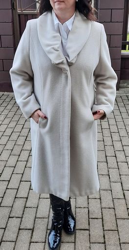Пальто женское, р-р 50-52, шерсть/кашемир 100%.