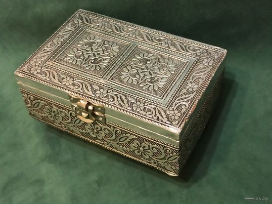 Винтажная, декоративная шкатулка в стиле Минакари (Meenakari),