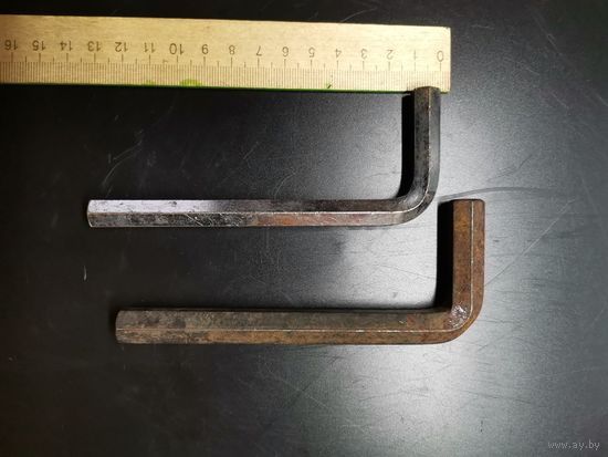 Ключ гаечный ( 10- 12 мм)одним лотом.