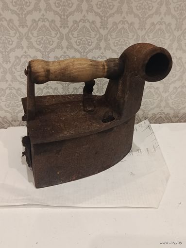 Утюг угольный Трубач