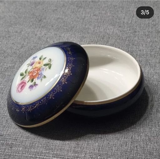 Очень редкая изящная шкатулка из костяного фарфора от Wedgwood