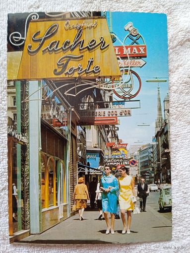 Вена. Каринтнерштрассе с собором св. Стефана