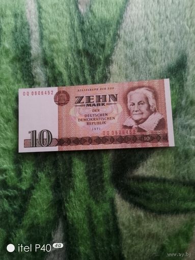 Десять марок ГДР