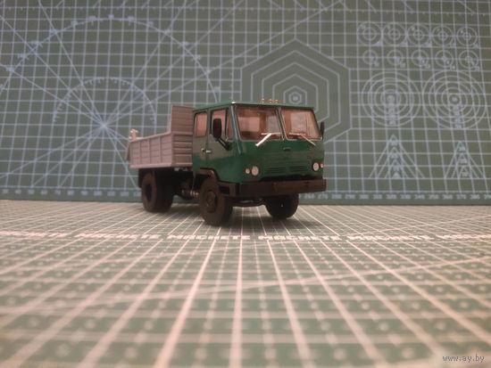 Масштабная модель 1/43 КАЗ-608В Конверсия