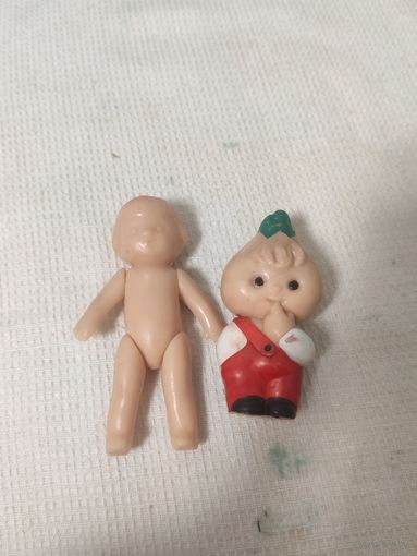 Игрушки.