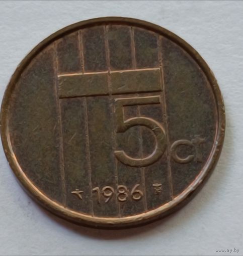 Нидерланды. 5 центов 1986 года.