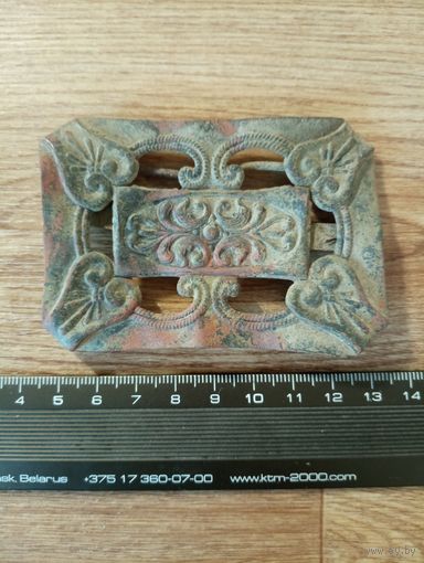 Большая, старинная, комплектная пряжка.