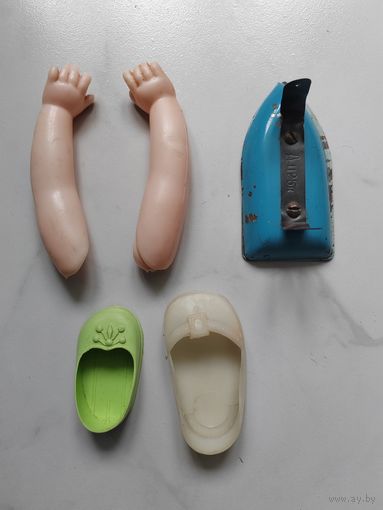 Кукольная обувь, руки. Утюжок.