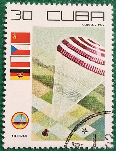 Куба 1979. Спускаемый аппарат космического корабля с парашютом