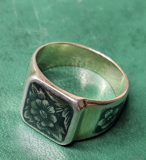 Старт с 1 Рубля !!! Кольцо Эмаль Серебро 925 Чернь 8.6г