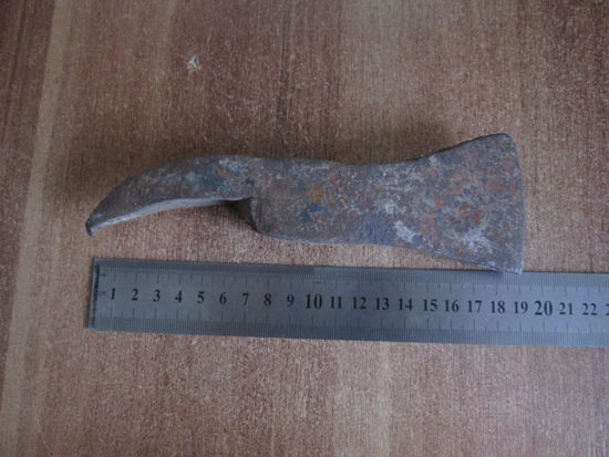 Топор пожарника.Старый.