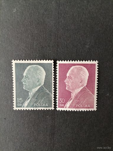 Польша 1938 Полная серия марок "Игнаций Мосьцицкий, польский государственный и политический деятель Президент Польши (1926–1939)" (чистые*, след от наклейки и узкое место) Mi.324-325 каталог 2.50 евро