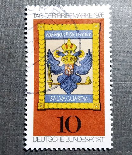 Марка Германия 1976 год Герб