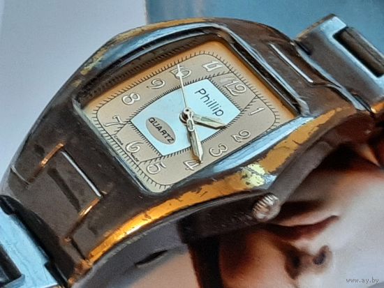 Часы PHILLIP Кварц.