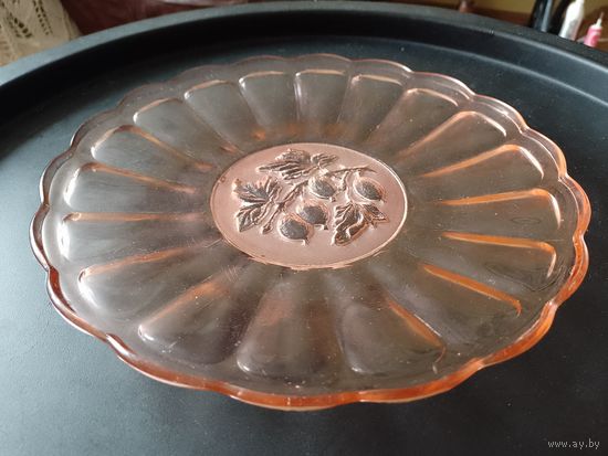 Старинная тарелка блюдо Крыжовник розалин Неман?